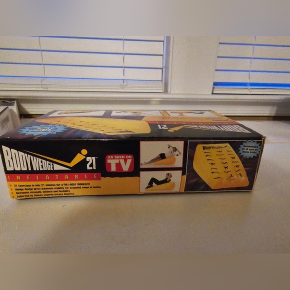 Bodywedge 21 Workout Inflatable Wedge - Picture 2 of 3